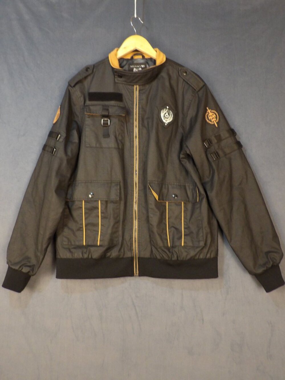Official Bungie Rewards Destiny 2 Root of Nightmares Raid Jacket Size Large